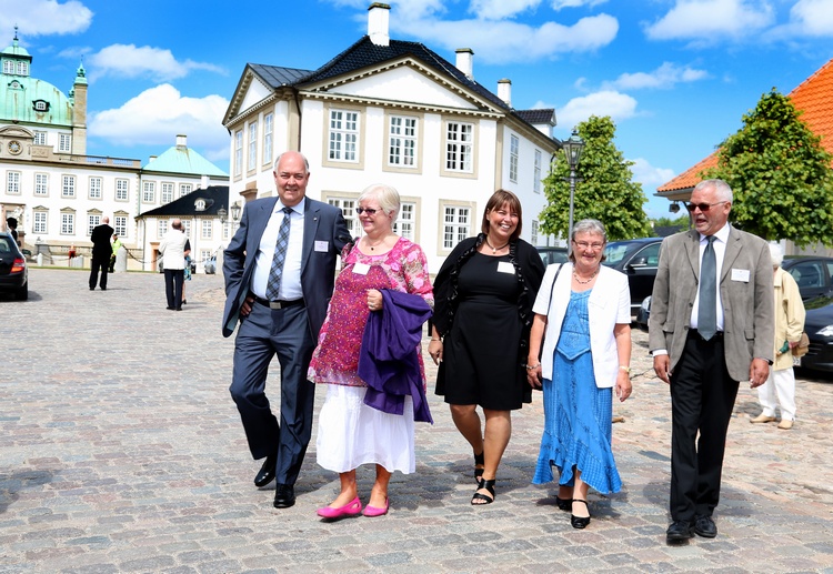 Haveselskab hos Dronningen